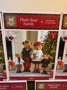 Member's Mark Plush Bear Family Set of 4 Christmas Holiday Decor Teddy Bear NEW